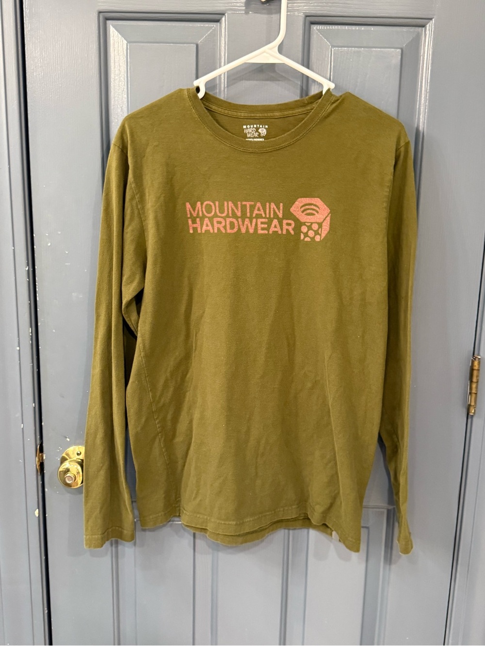 Mountain Hardwear Long Sleeve Logo T in olive green size small